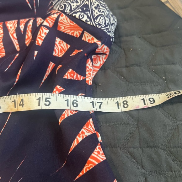 Maggy London Tatum Scuba Knit Dress. Gently Worn. Size 14 - Picture 7 of 7